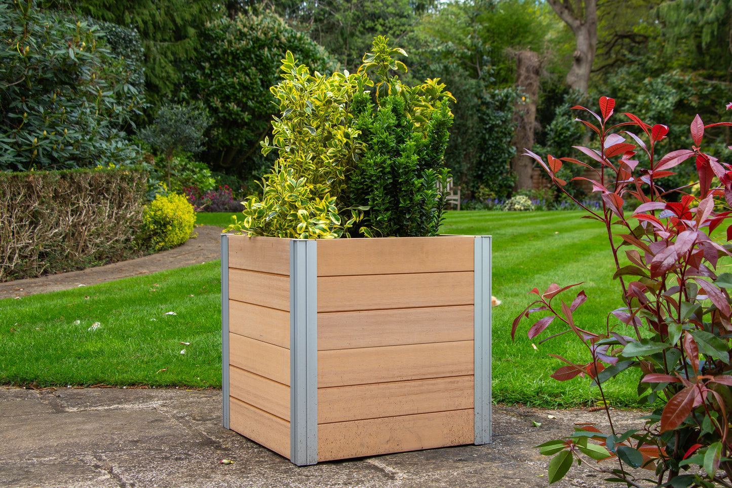 Winawood Wood Effect Large Cube Planter - New Teak